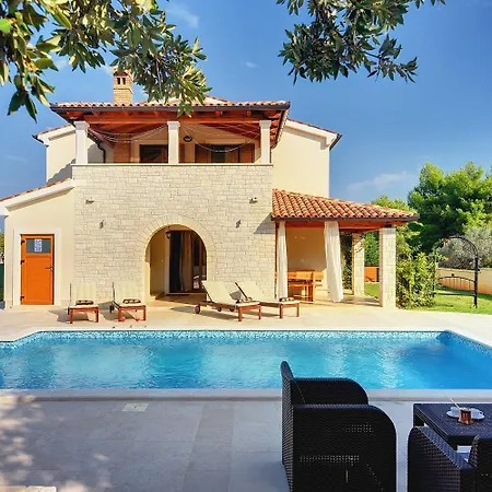 Smrikve Villa Medulin