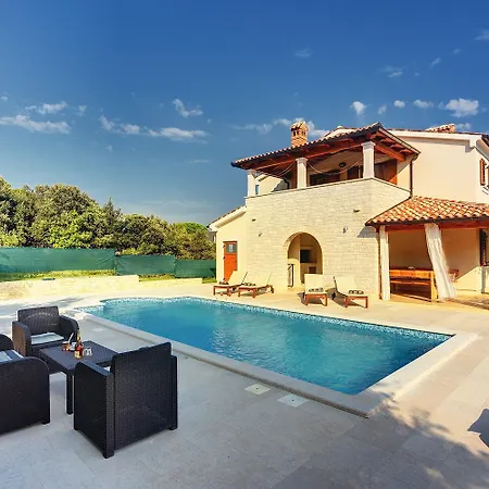 Villa Smrikve *