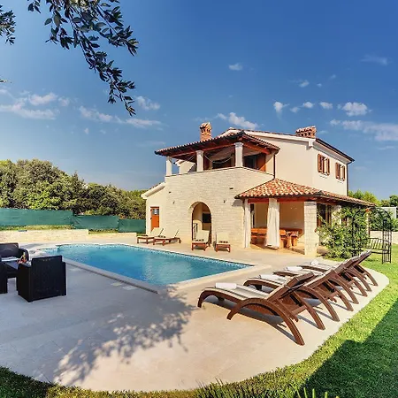Smrikve Villa *
