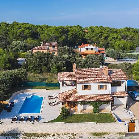 Smrikve Villa *
